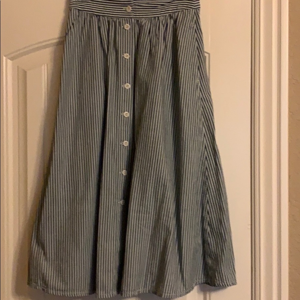 Made well striped skirt